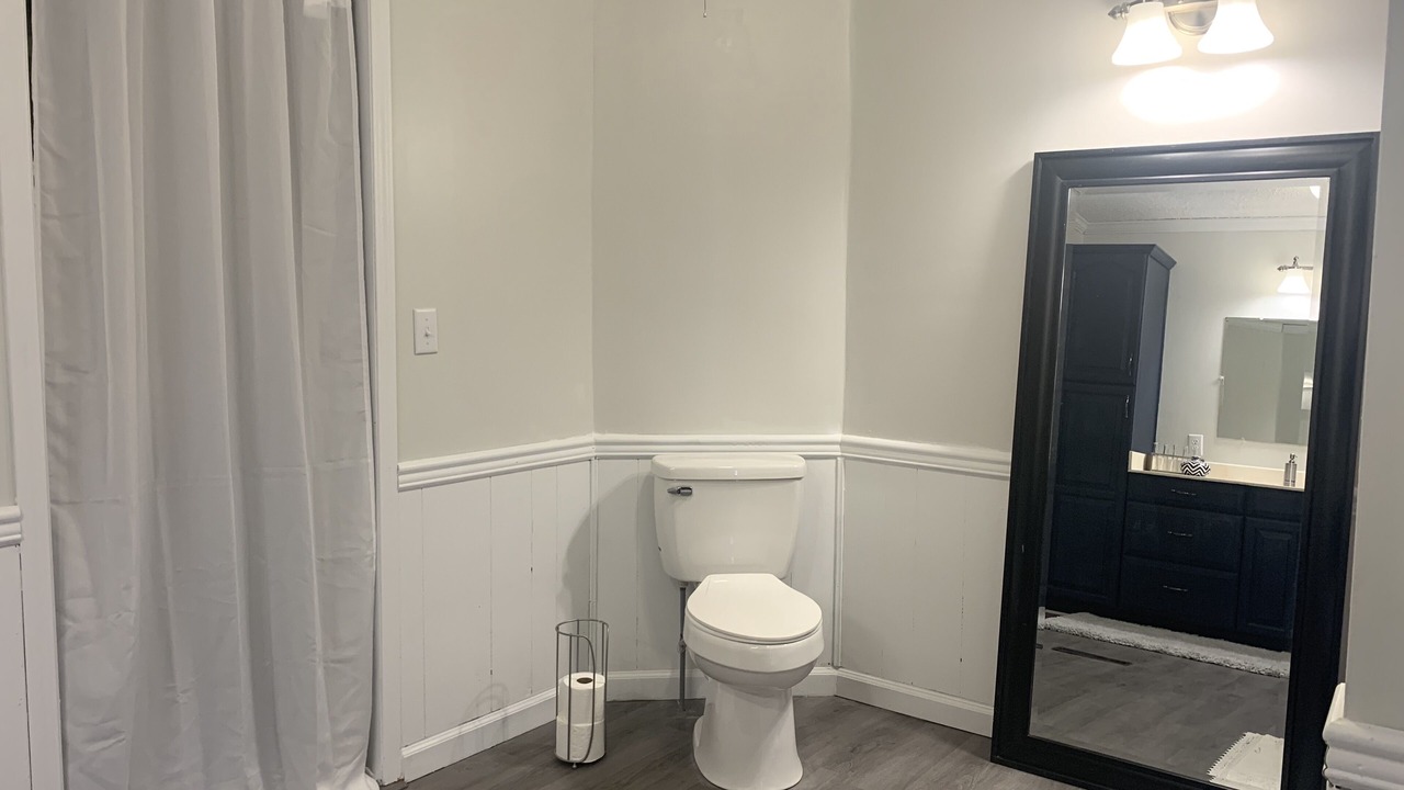 Photo of Bathroom in Phil Campbell