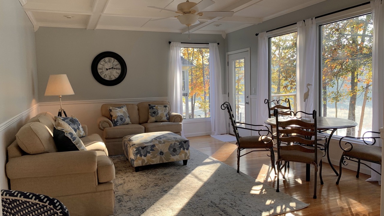 Photo of Livingroom in Phil Campbell