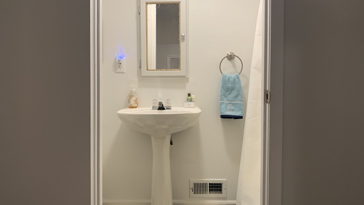 Photo of Bathroom in Phil Campbell