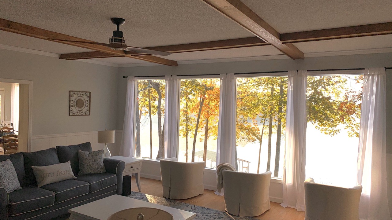 Photo of Livingroom in Phil Campbell