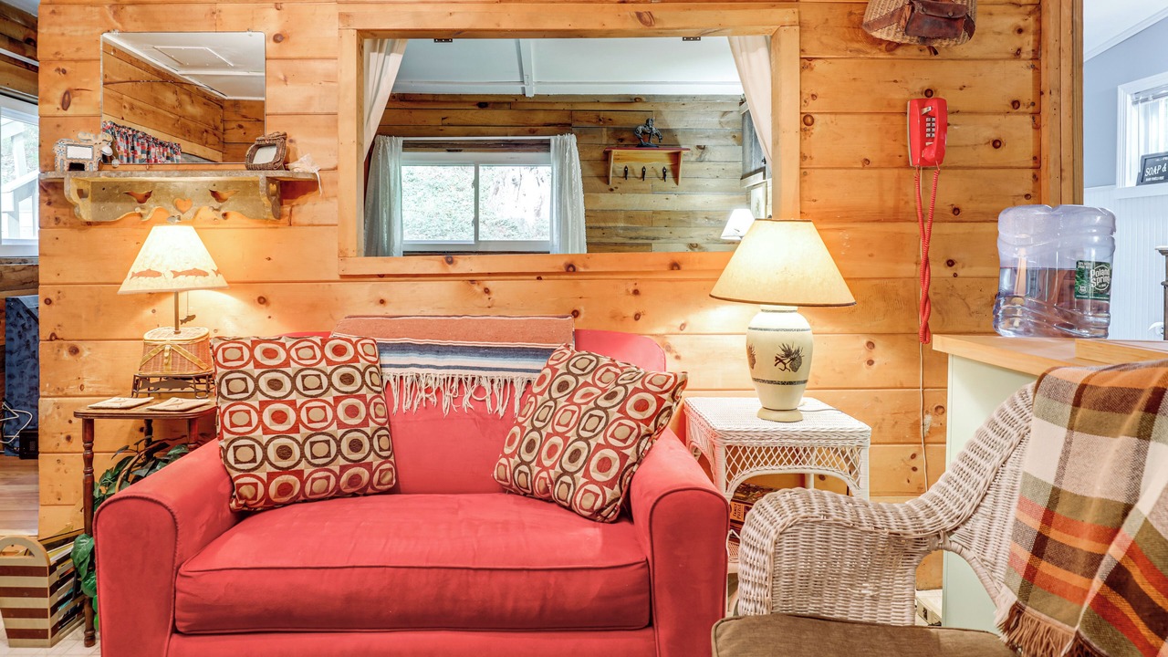 Photo of Livingroom in Weare