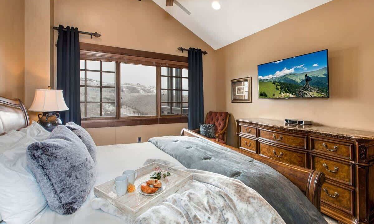 Photo of Bedroom in Empire Pass