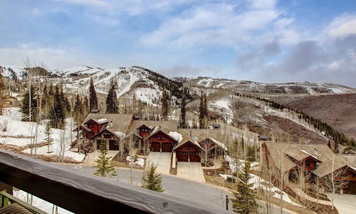 Photo of Outdoor in Empire Pass