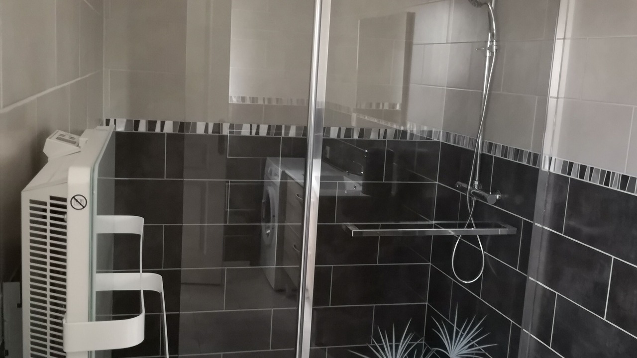 Photo of Bathroom in Saint-Quentin-Lamotte-Croix-au-Bailly