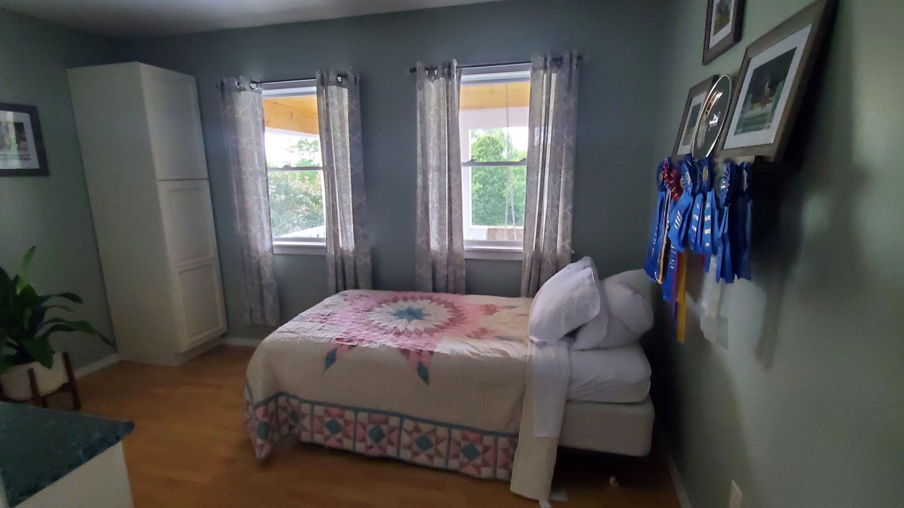 Photo of Bedroom in Burlington Flats