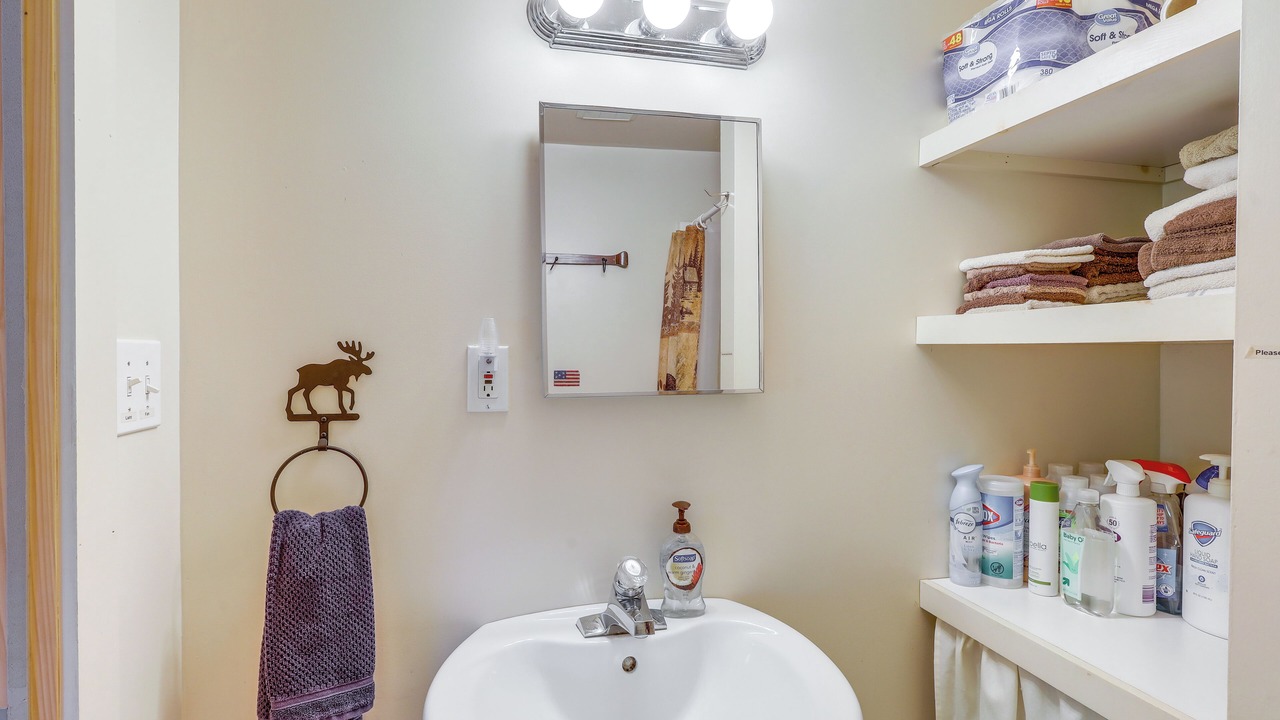 Photo of Bathroom in Speculator