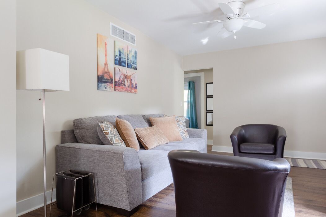 Photo of Livingroom in Old West Side