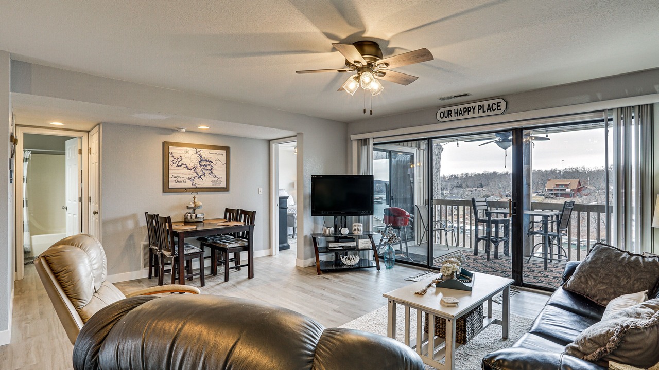 Photo of Livingroom in Osage Beach