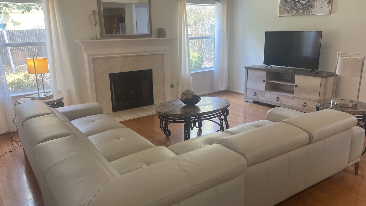Photo of Livingroom in Round Rock