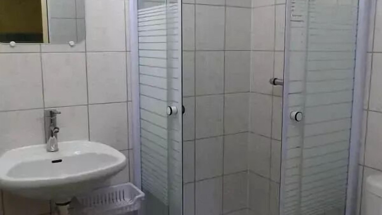 Photo of Bathroom in Brousses-et-Villaret