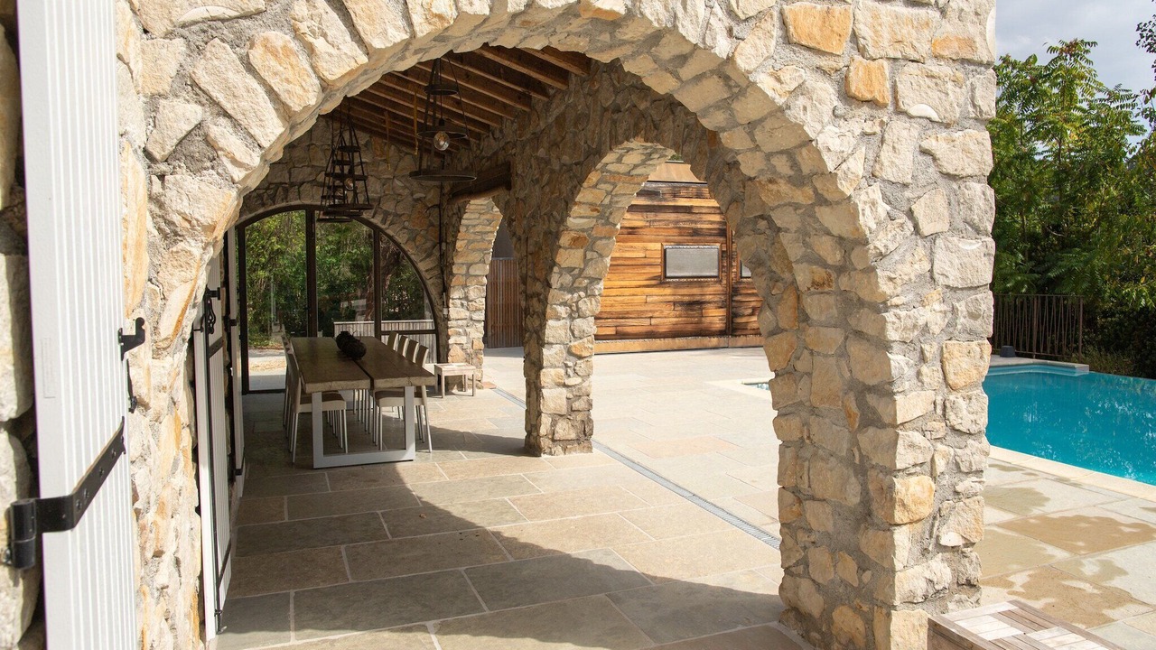 Photo of Patio Balcony in Les Salelles