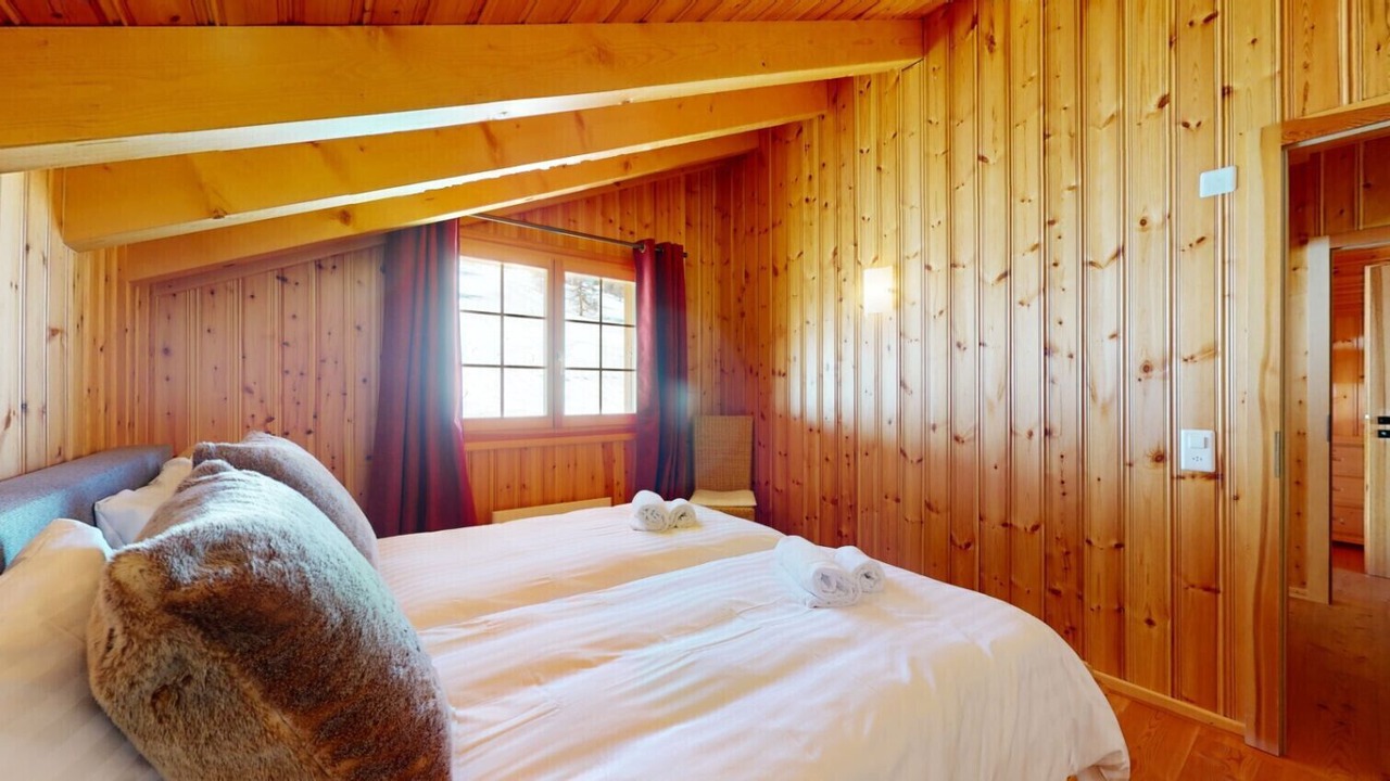 Photo of Bedroom in Vex