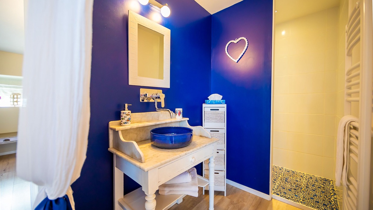 Photo of Bathroom in Saint-Etienne-du-Bois