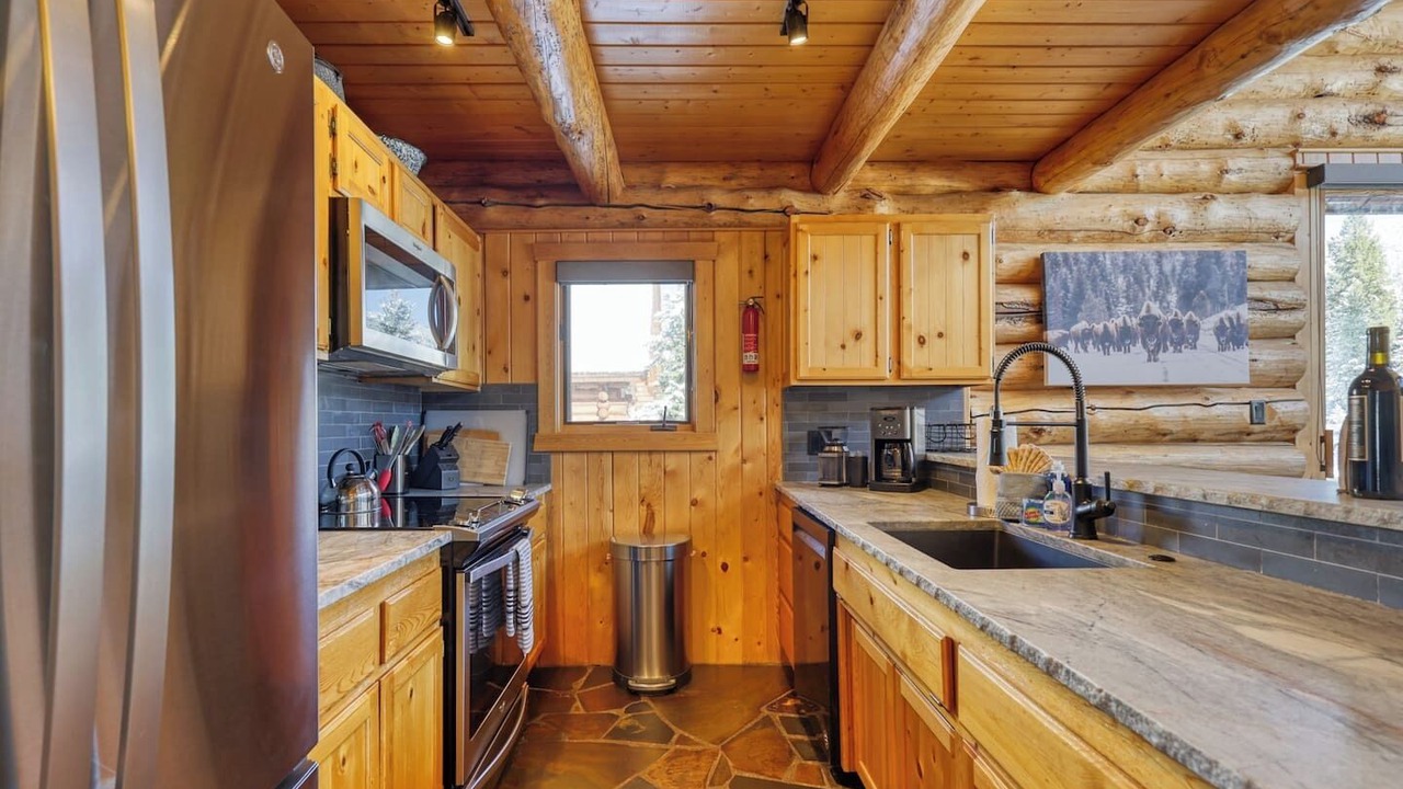 Photo of Kitchen in Gallatin Gateway