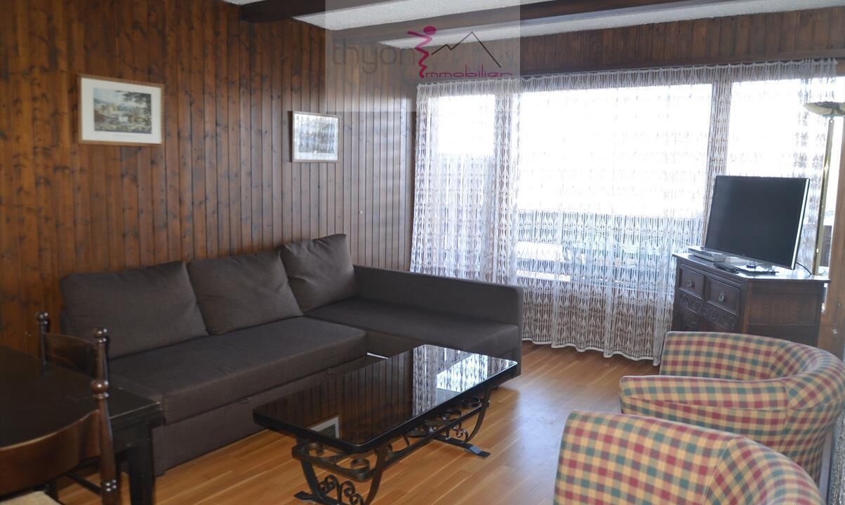 Photo of Livingroom in Vex