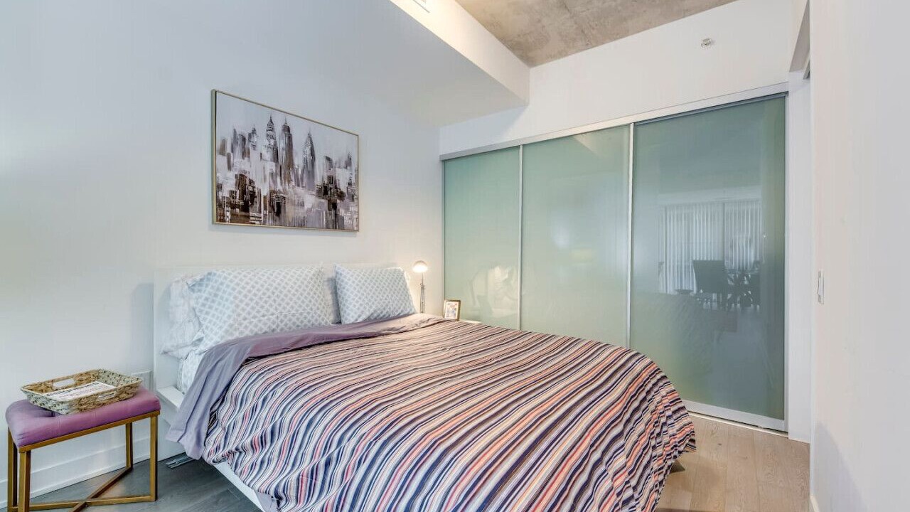 Photo of Bedroom in Fashion District