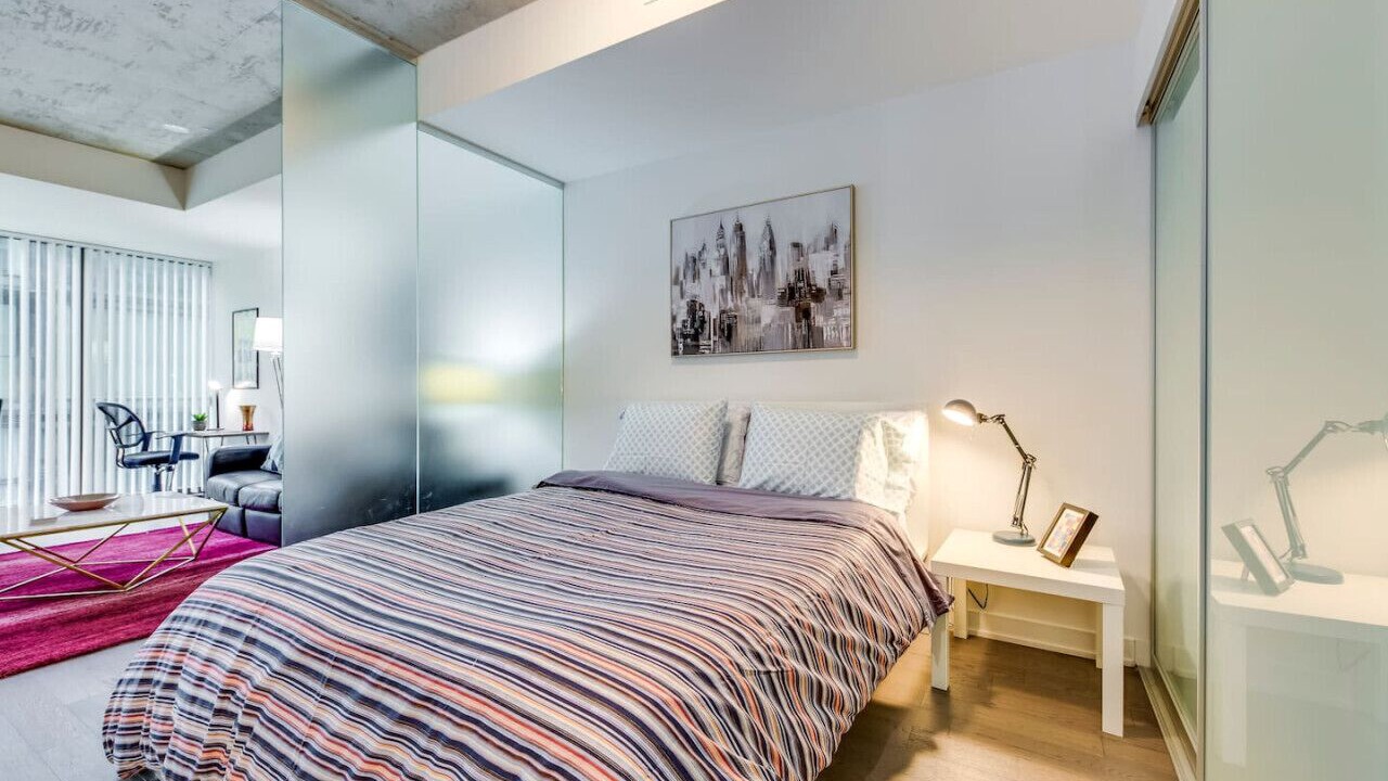 Photo of Bedroom in Fashion District