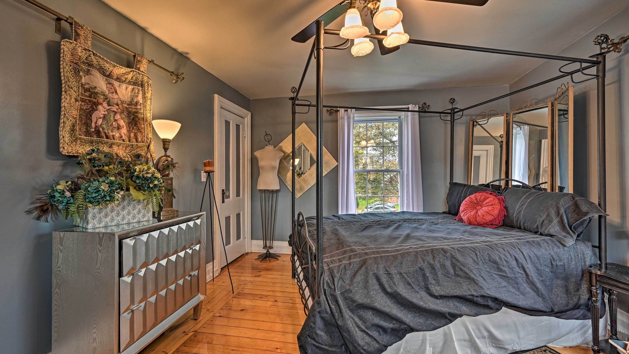 Photo of Bedroom in Plattsburgh