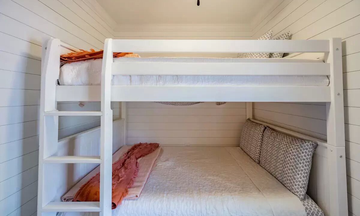 Photo of Bedroom in Pedernales Bend