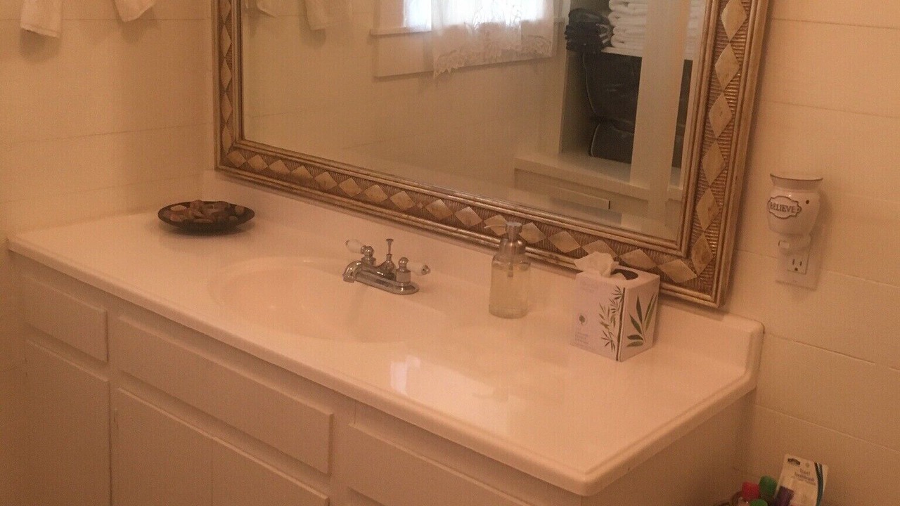 Photo of Bathroom in Carmine