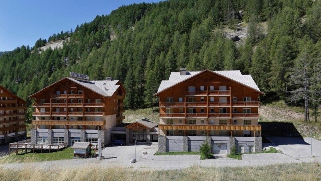 Photo of Others in Allos