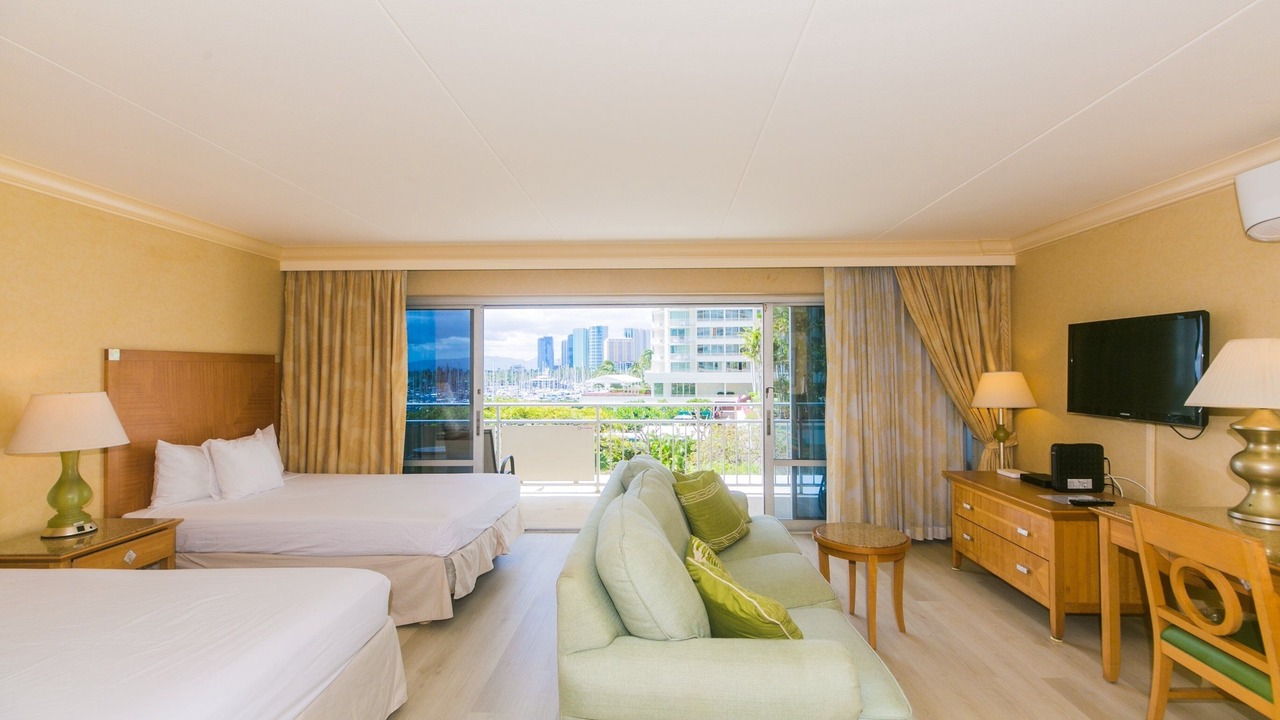 Photo of Bedroom in Waikiki