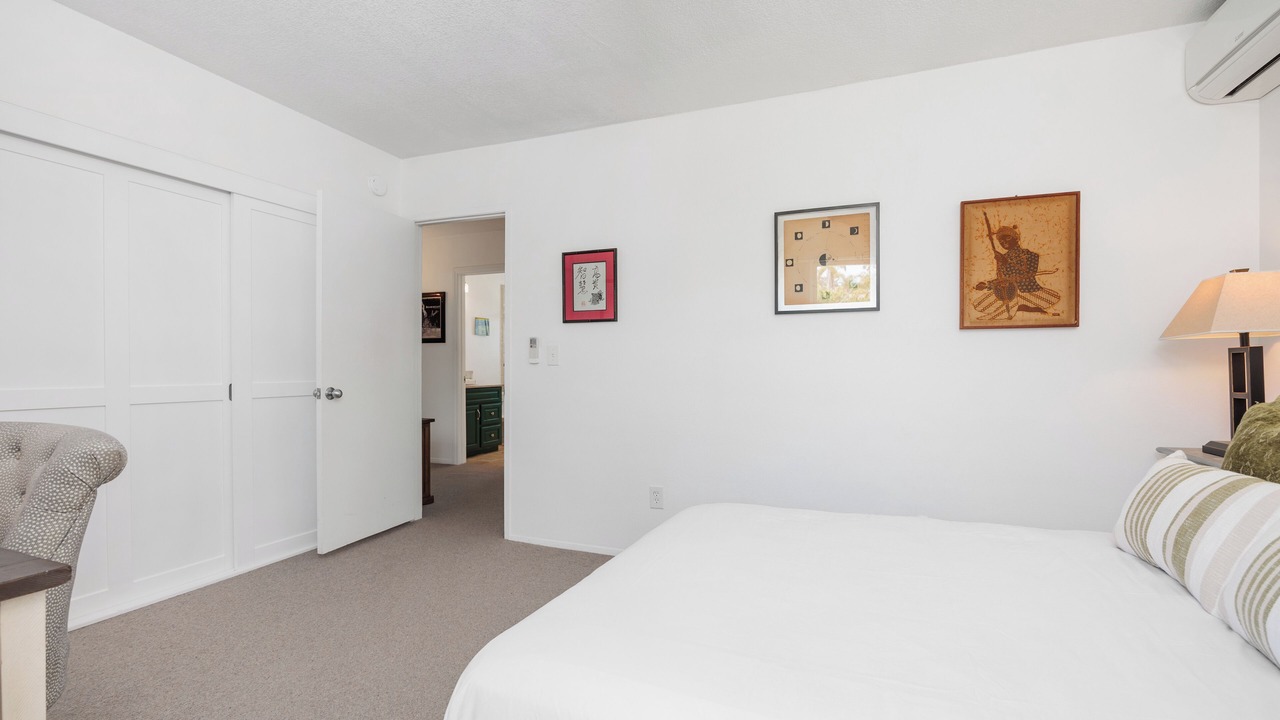 Photo of Bedroom in Solana Beach