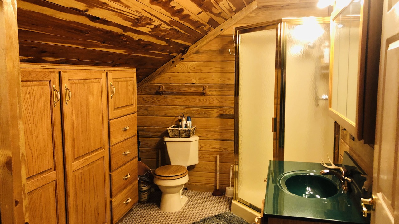 Photo of Bathroom in Doniphan