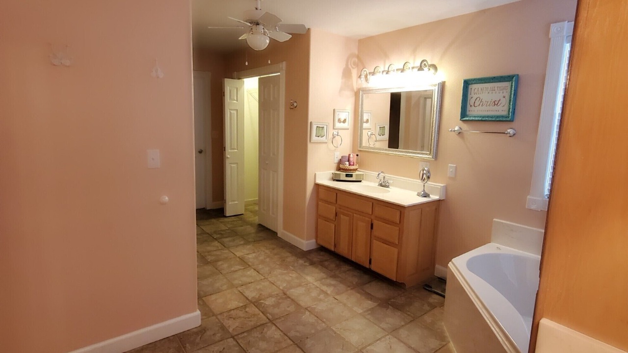 Photo of Bathroom in Yellville