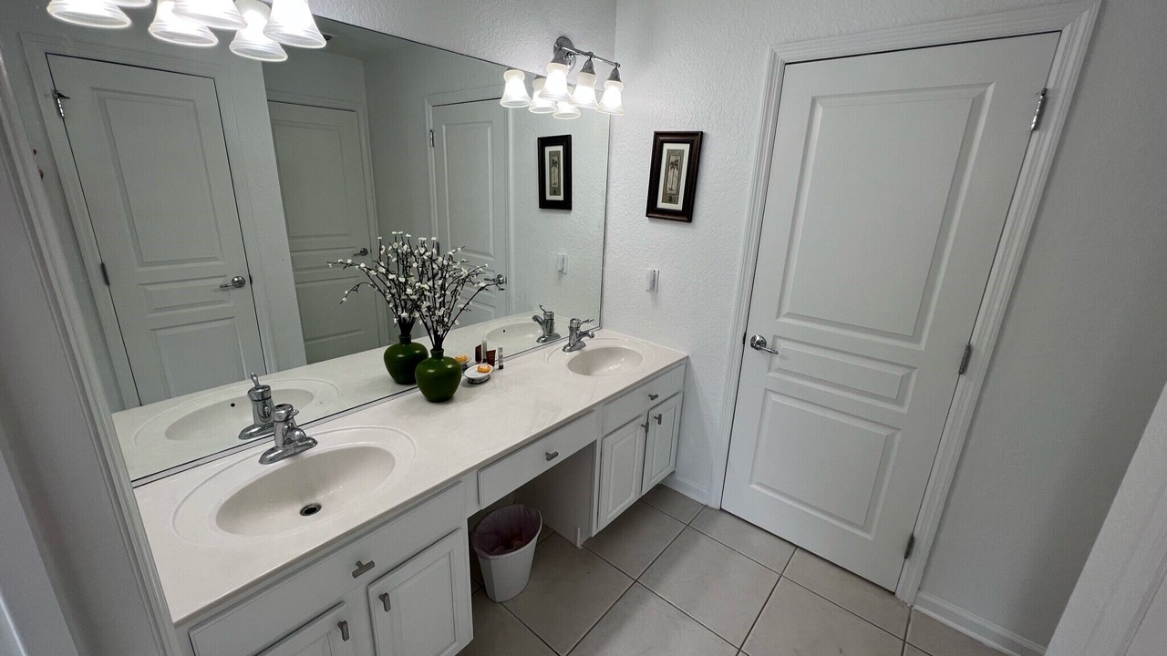 Photo of Bathroom in Windsor Hills