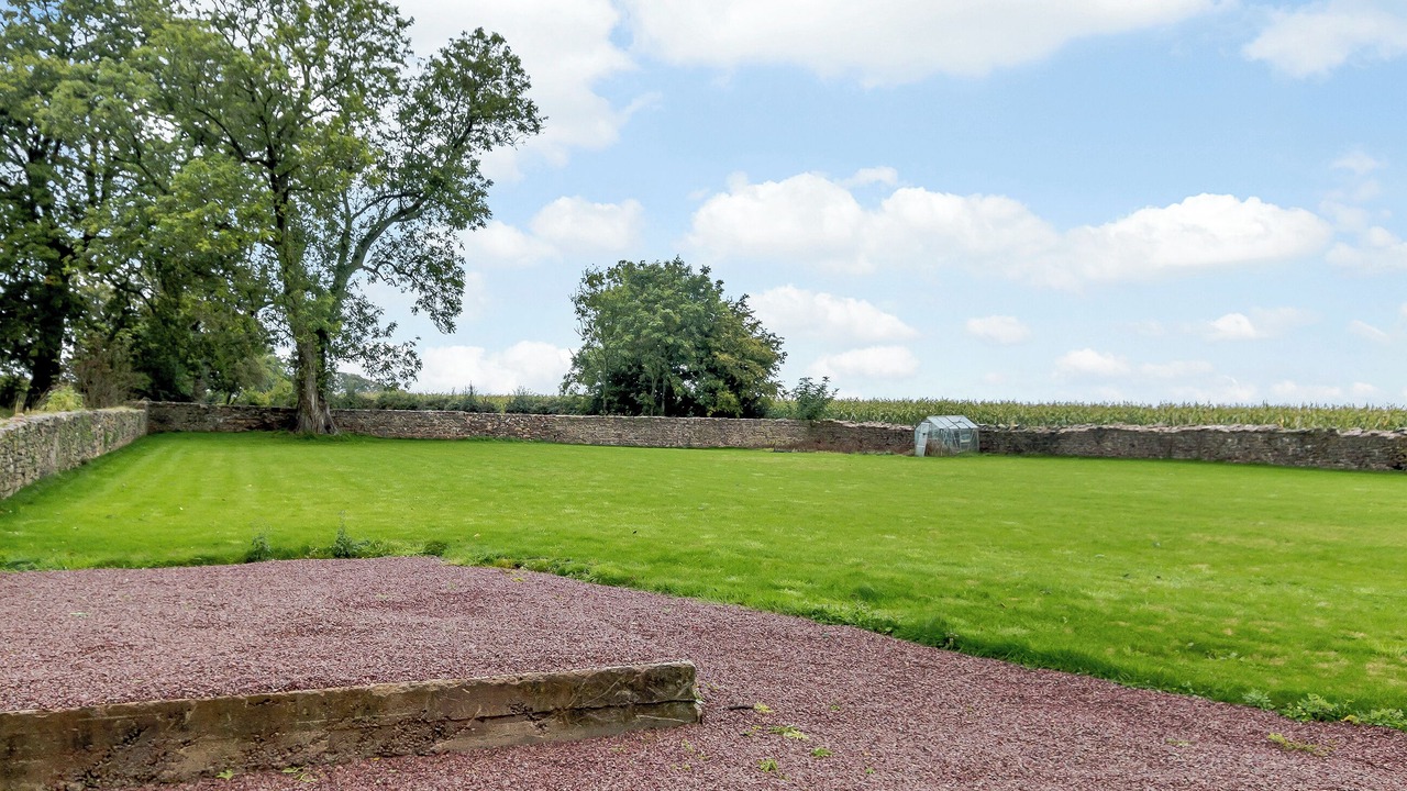 Photo of Others in Hewelsfield