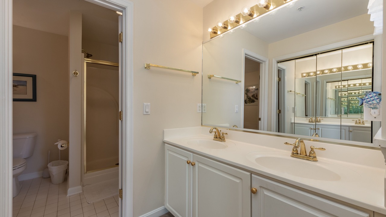 Photo of Bathroom in Heron Harbour Isle