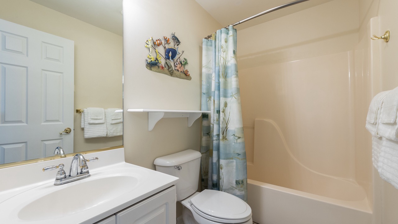 Photo of Bathroom in Heron Harbour Isle
