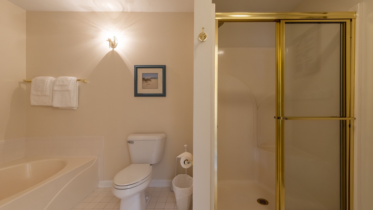 Photo of Bathroom in Heron Harbour Isle