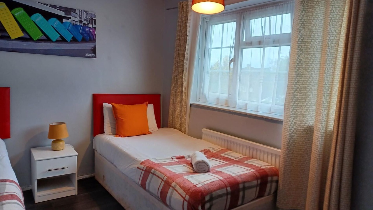 Photo of Others in East Dunstable