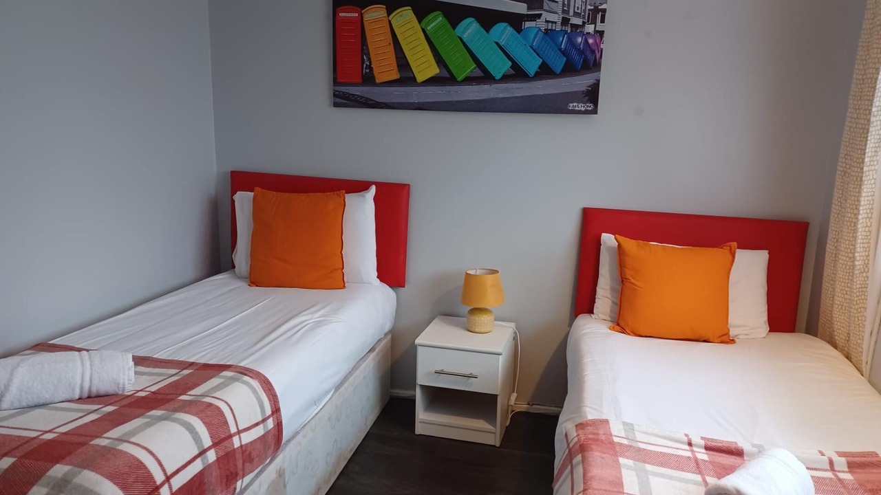 Photo of Others in East Dunstable