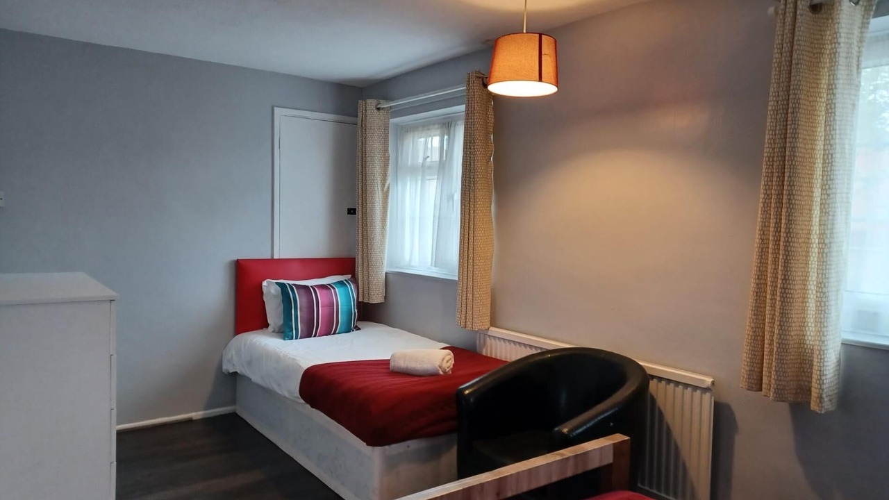 Photo of Others in East Dunstable