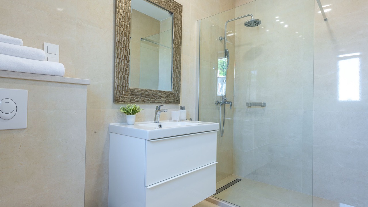 Photo of Bathroom in Gornji Kono
