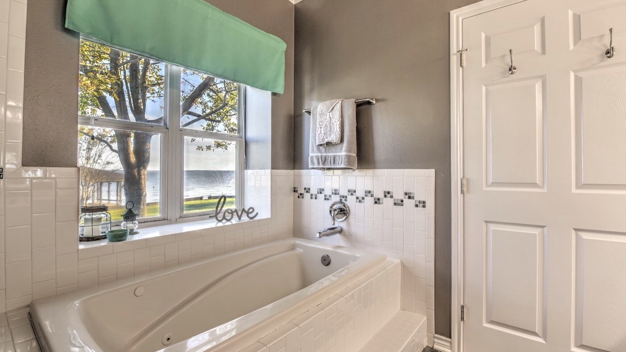 Photo of Bathroom in West Livingston