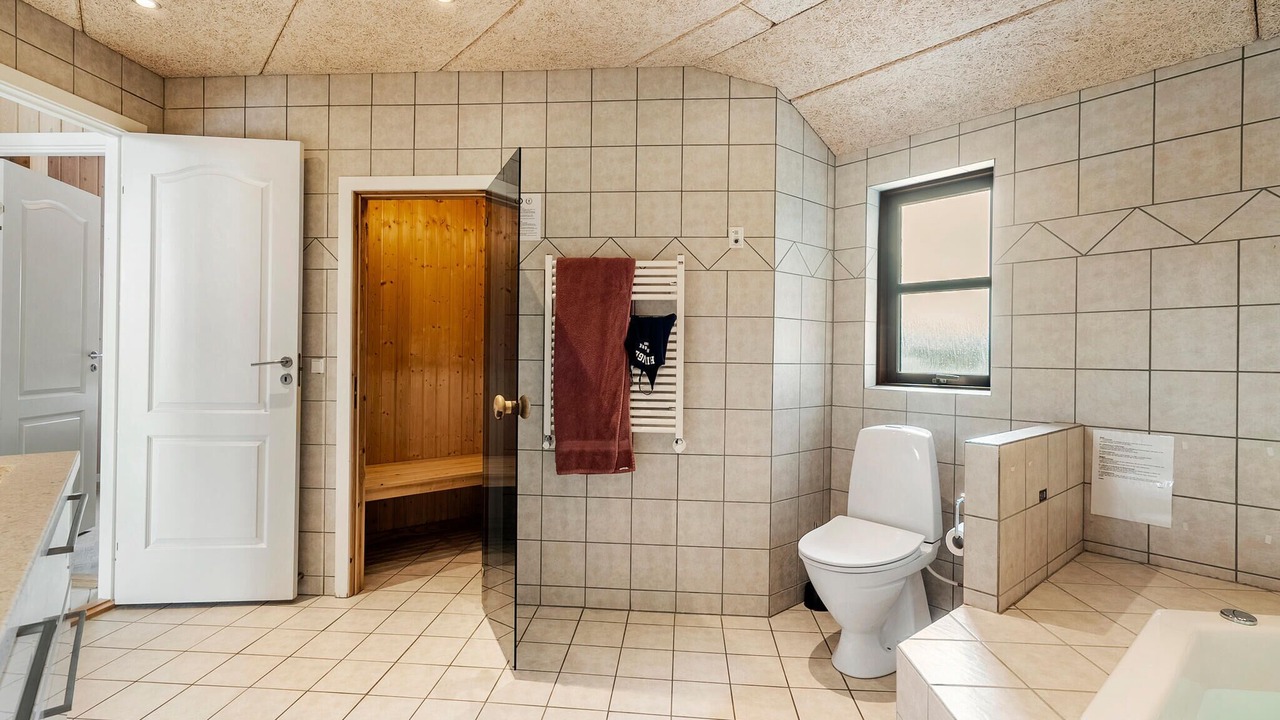 Photo of Bathroom in Henne Strand