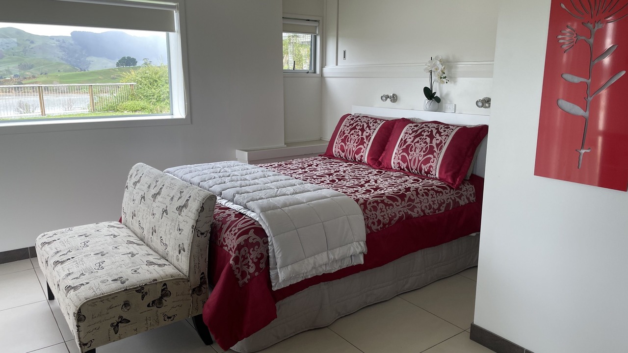 Photo of Bedroom in Taharoa