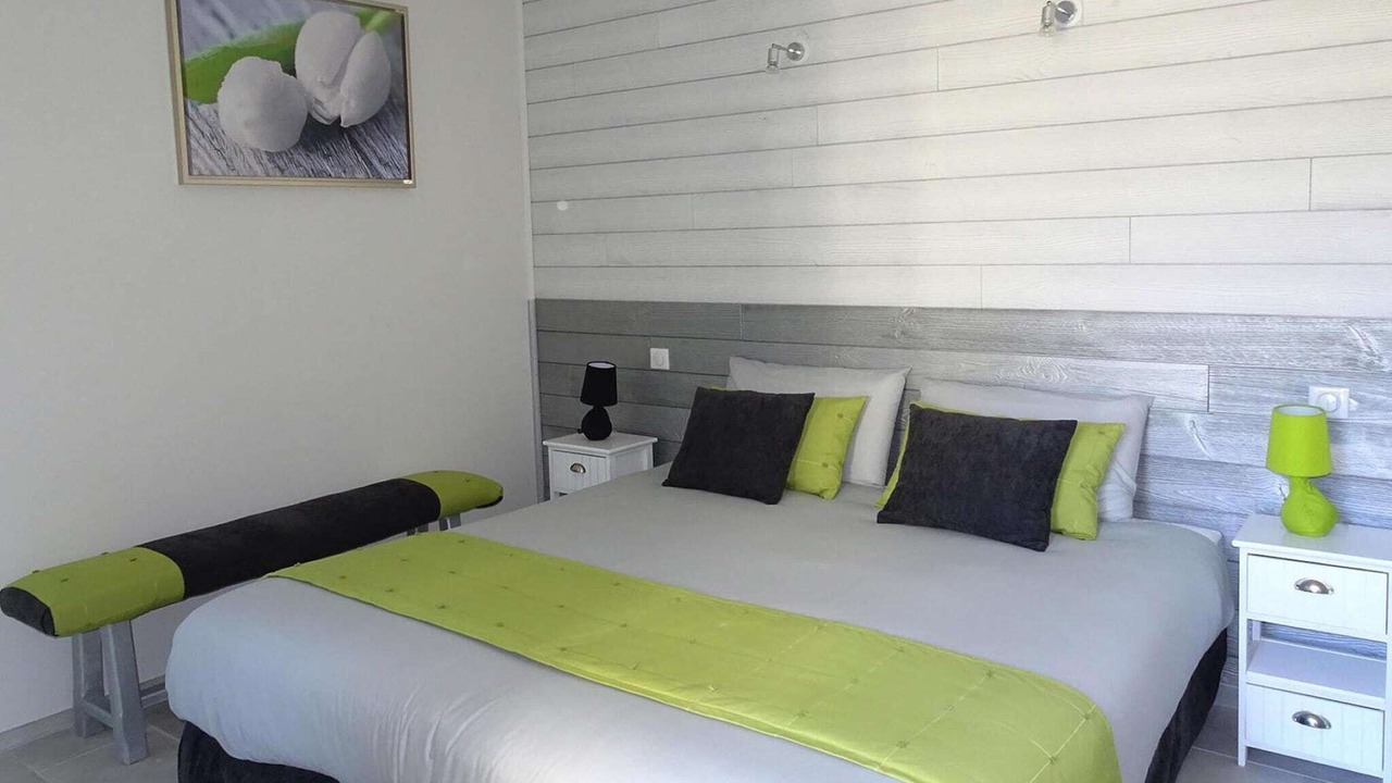 Photo of Others in Saint-Martin-aux-Buneaux