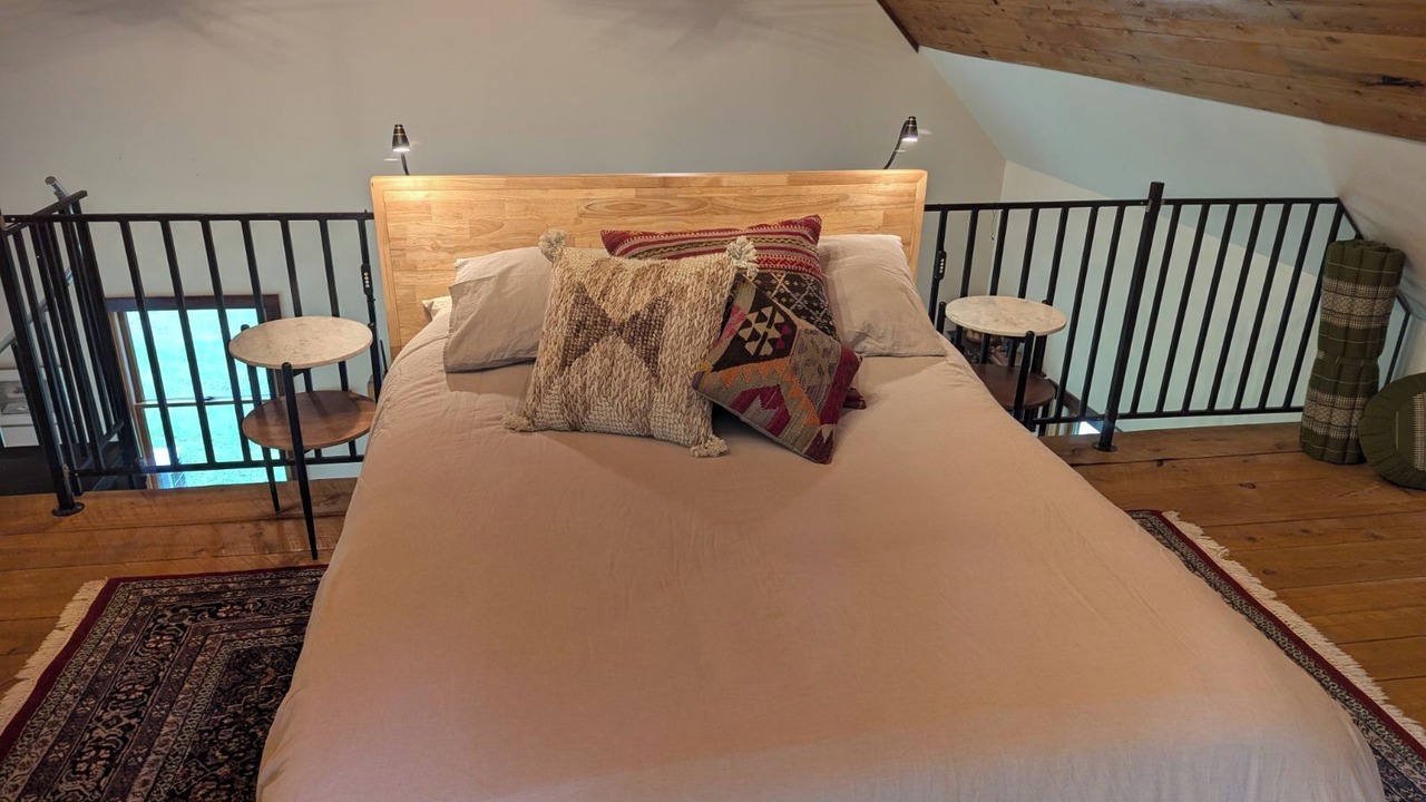 Photo of Bedroom in Newark