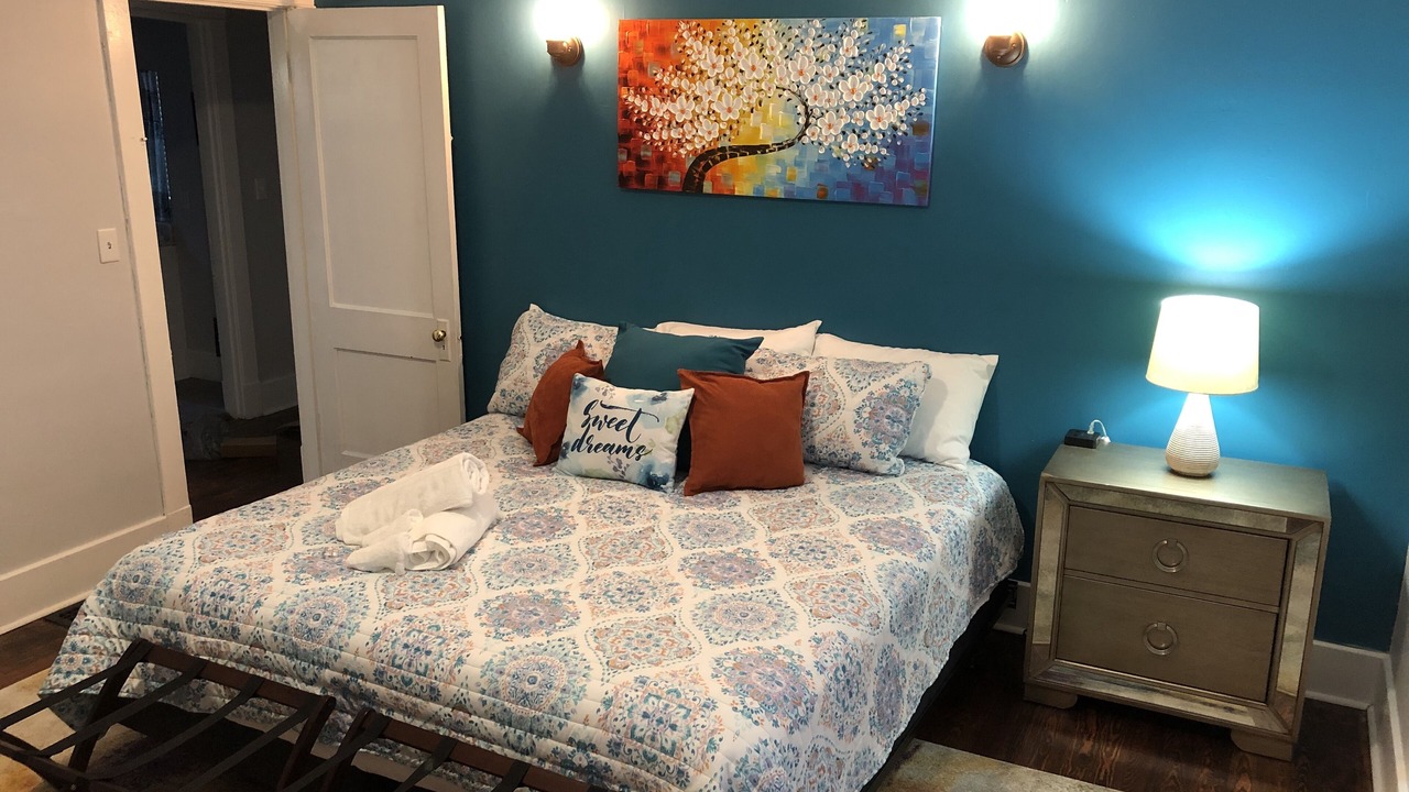 Photo of Bedroom in Tyler Park