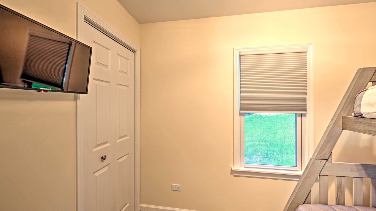 Photo of Bedroom in Twin Lakes