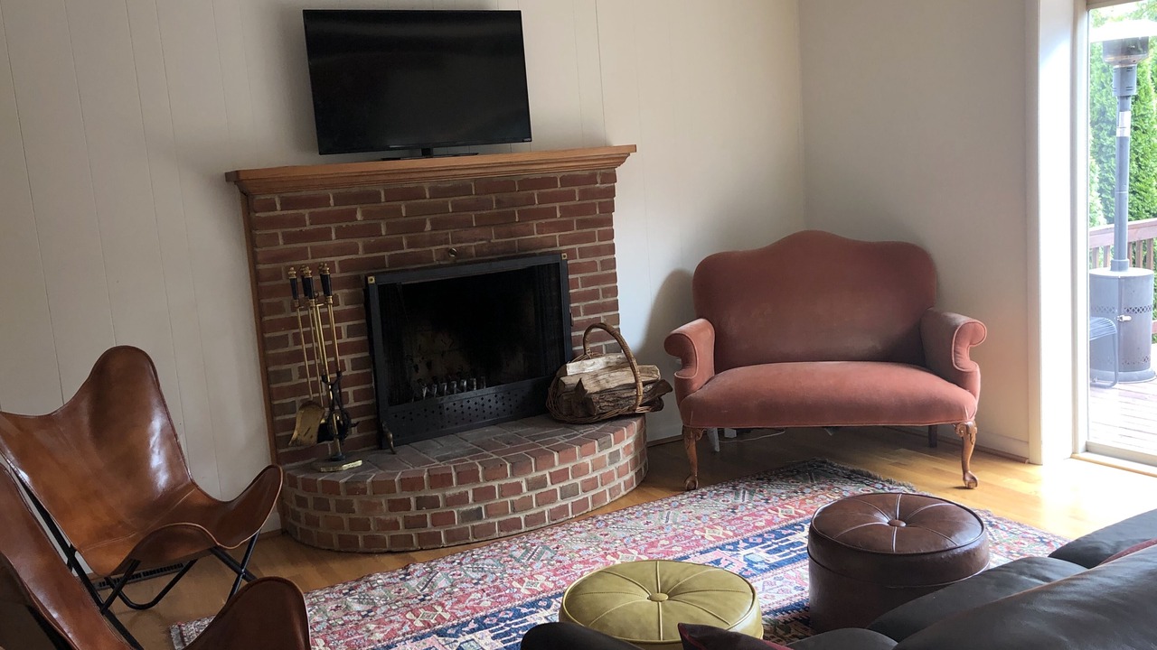 Photo of Livingroom in Bakerton