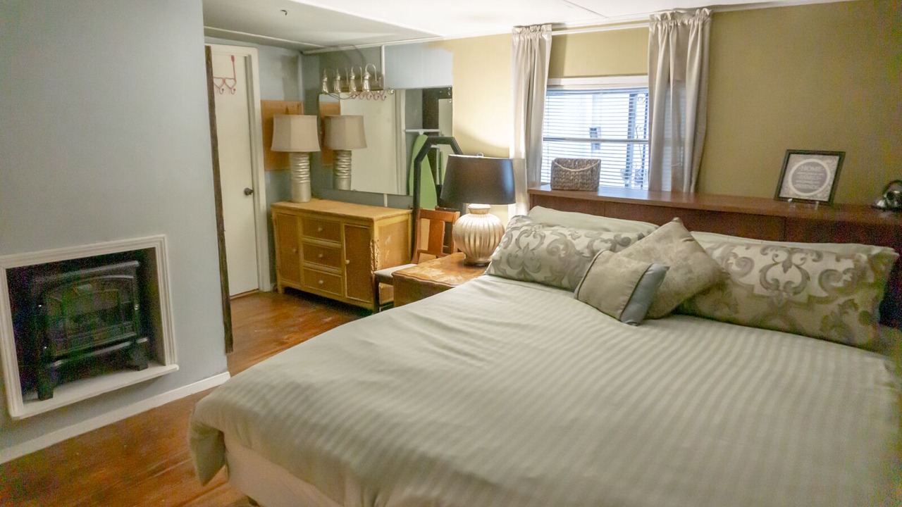 Photo of Bedroom in Horseshoe Lake