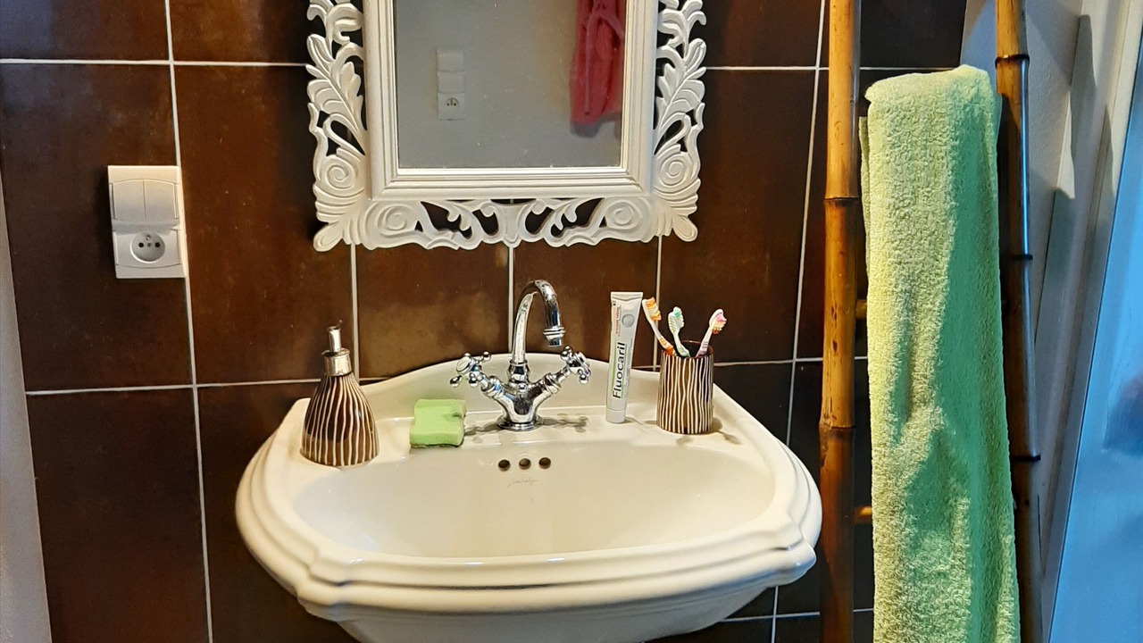 Photo of Bathroom in Noailhac