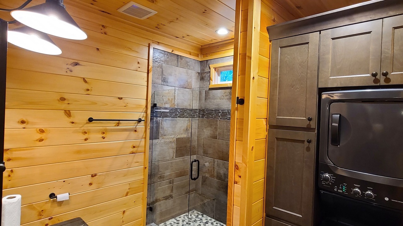 Photo of Bathroom in Eatonton