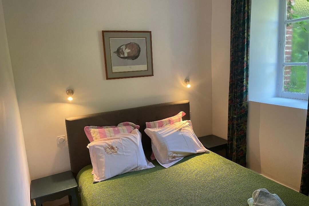 Photo of Bedroom in Saint-Jouan-des-Guerets